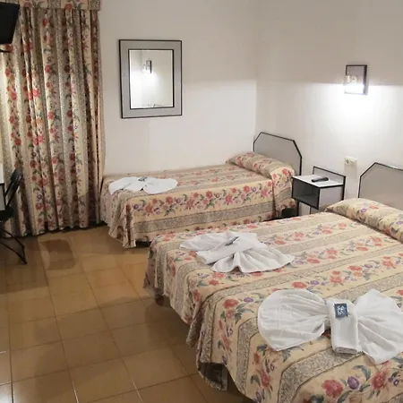 La Entrada Hotel