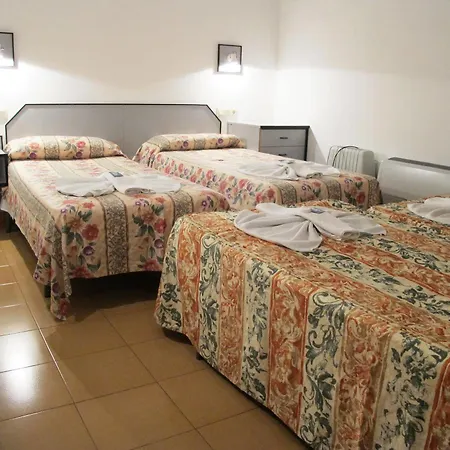 La Entrada 2*